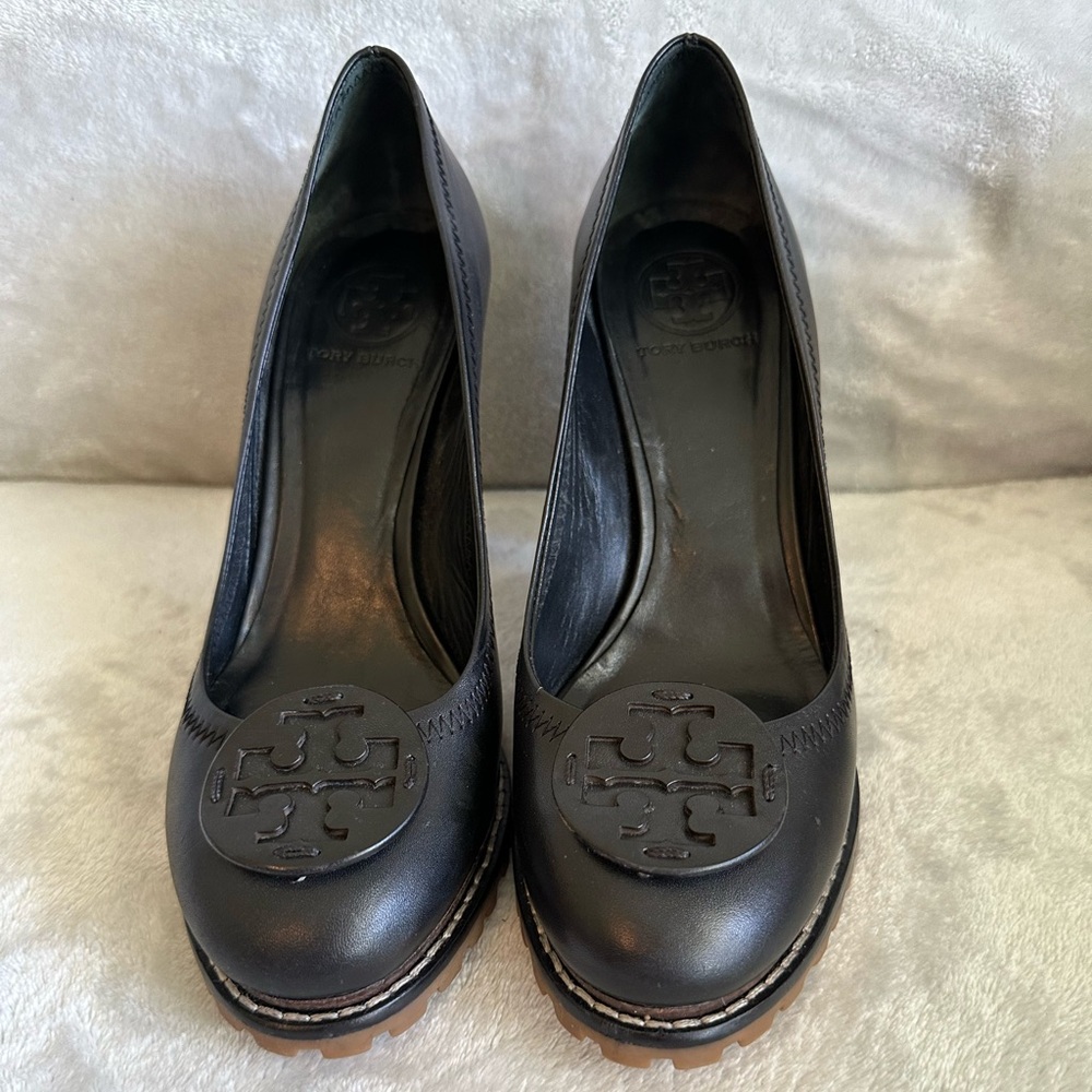 Tory Burch leather wooden pumps EUC size 8